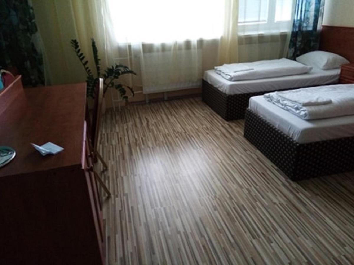 Hotel Hubert Nové Zámky 외부 사진