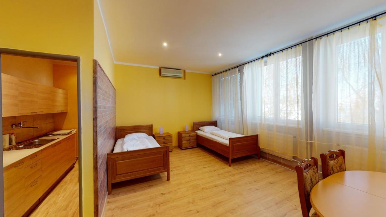 Hotel Hubert Nové Zámky 외부 사진