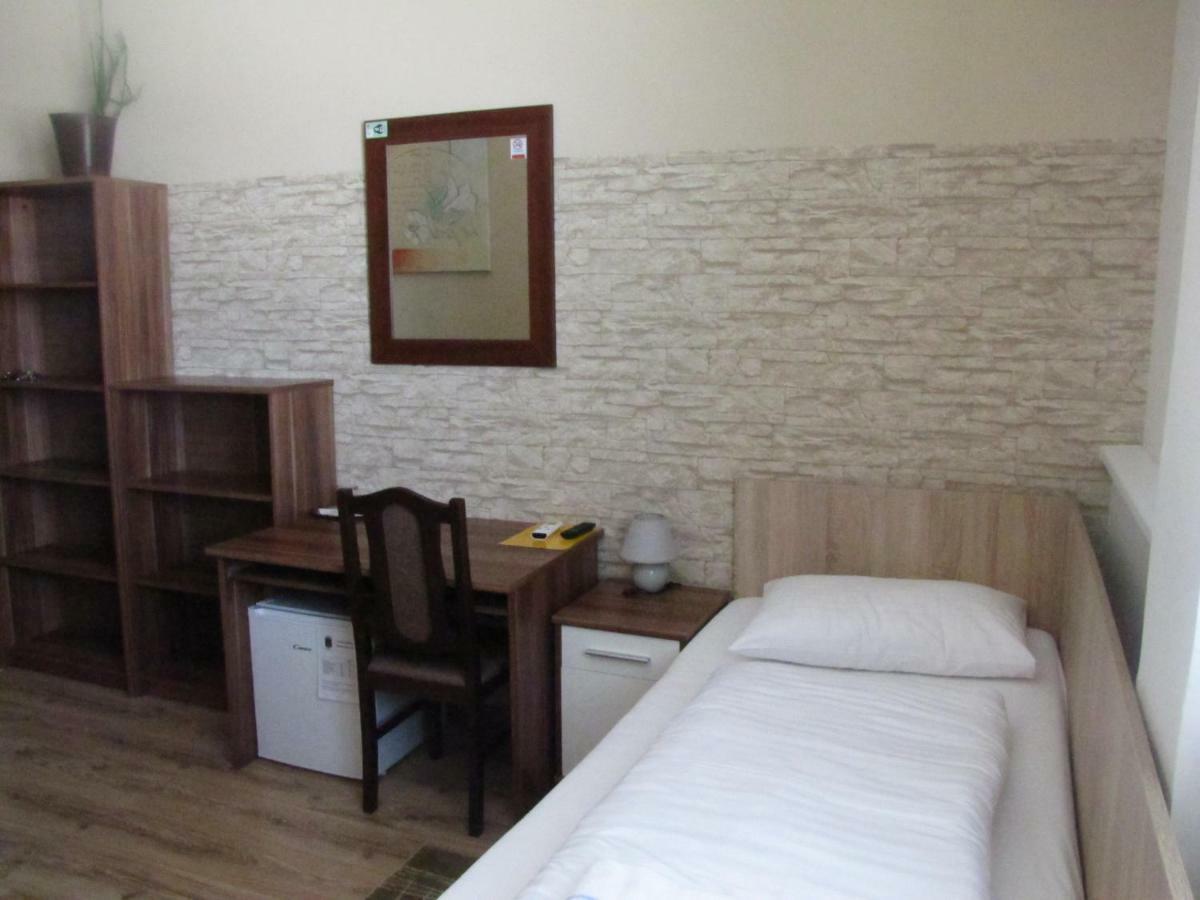 Hotel Hubert Nové Zámky 외부 사진