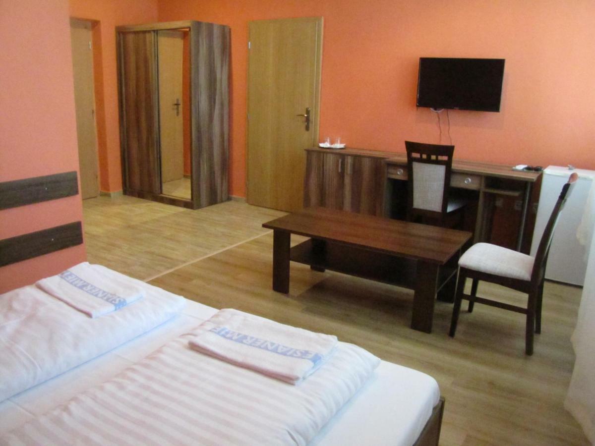Hotel Hubert Nové Zámky 외부 사진